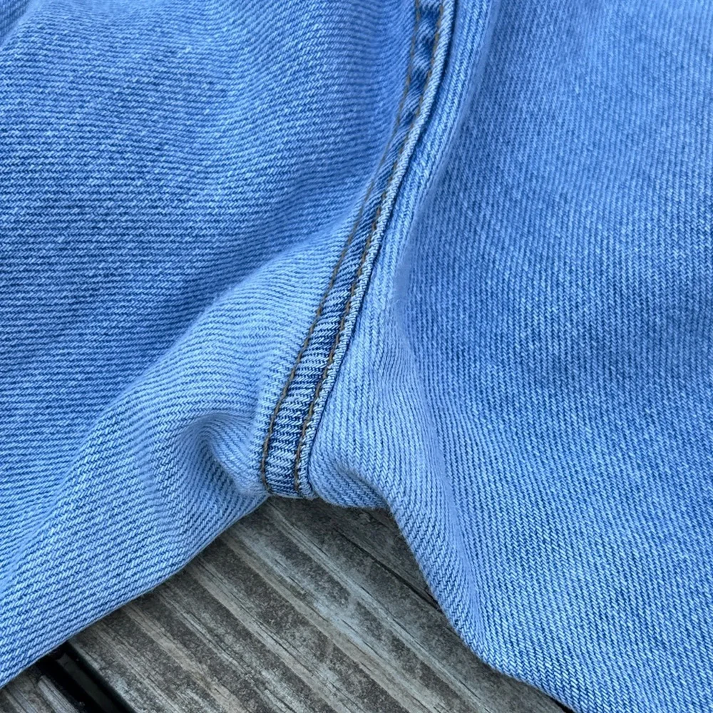 Levi's Light Blue Straight Men's Relaxed fit Jeans 550’s W36 L31 - Picture 8 of 8